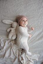 Load image into Gallery viewer, Lil Legs Linear Print Footie &amp; Bonnet - Cream/Pink