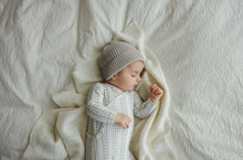 Load image into Gallery viewer, Lil Legs Linear Print Footie &amp; Bonnet - Cream/Blue
