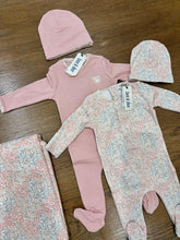 Load image into Gallery viewer, Bee and Dee Sweet Cutout 3 Pc Set - Tea Rose