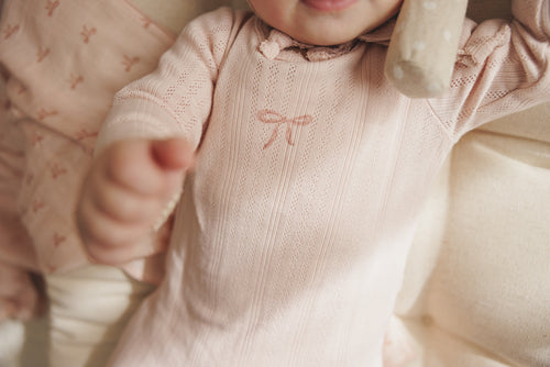 Lil Legs Pointelle Graphic Footie & Bonnet - Soft Pink Bow