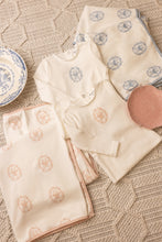 Load image into Gallery viewer, Bee and Dee Butterfly Motif 3 Pc Set - Chalk White Boys