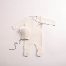 Load image into Gallery viewer, Bee and Dee Classic Stitch Velour Footie &amp; Bonnet - Chalk White