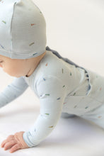 Load image into Gallery viewer, Bee and Dee Flag/Bow Print 3 Pc Set - Blue Fog