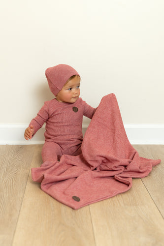 Bee and Dee Snuggle Soft Footie & Beanie - Cranberry