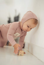 Load image into Gallery viewer, L'amour Lou Sweet Patch Footie &amp; Bonnet - Dusty Rose