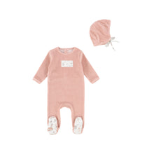 Load image into Gallery viewer, Bee and Dee Tea Party Print Collection Footie, Beanie and Blanket - Petal Pink